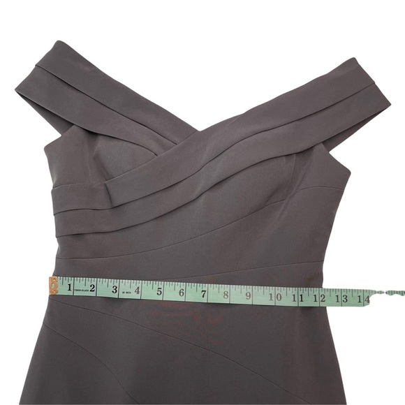 Aidan Mattox Gray Open Shoulder‎ V Neck High Slit Gown Dress Size 0 - Picture 13 of 13